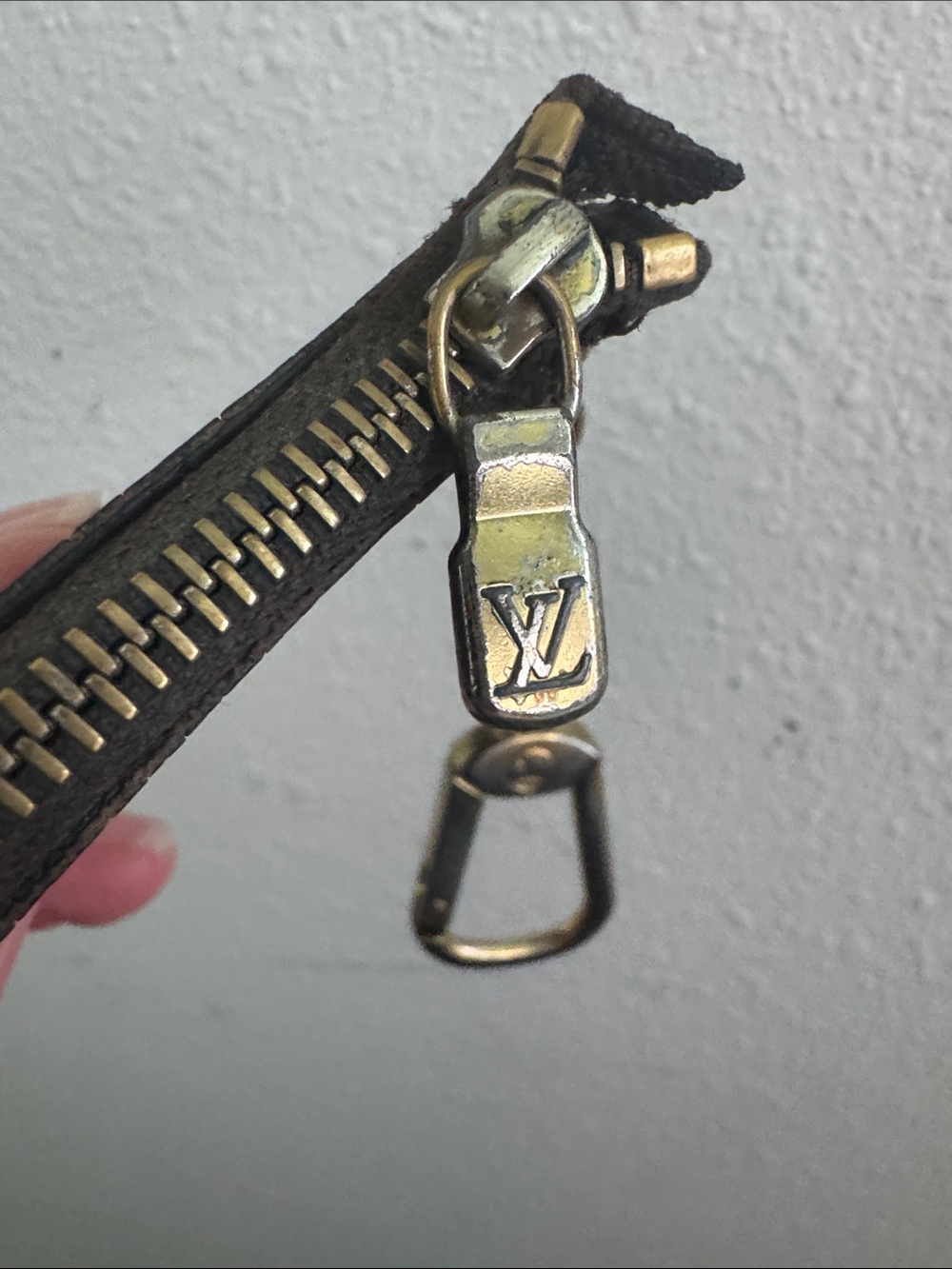 Louis Vuitton Damier Ebene Key Cles VGUC - Picture 4 of 9